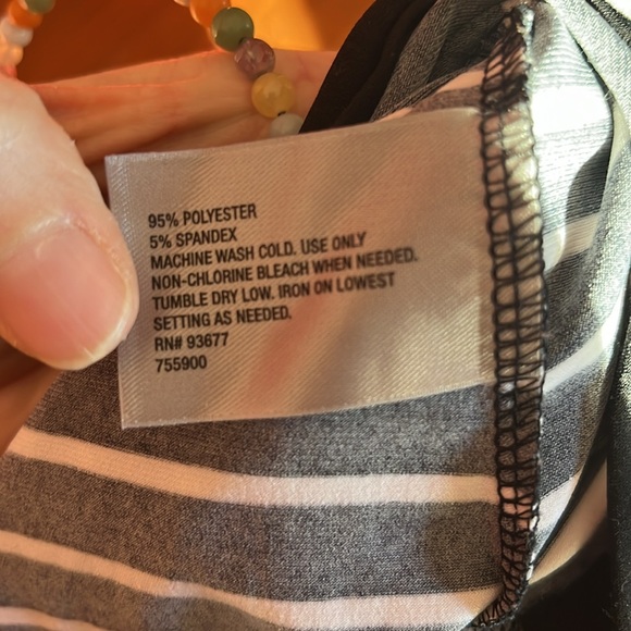 3 like new Worthington stretch tops - Picture 16 of 16